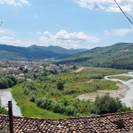 Old Town Hava Baci Hotel Berat Bagian luar foto