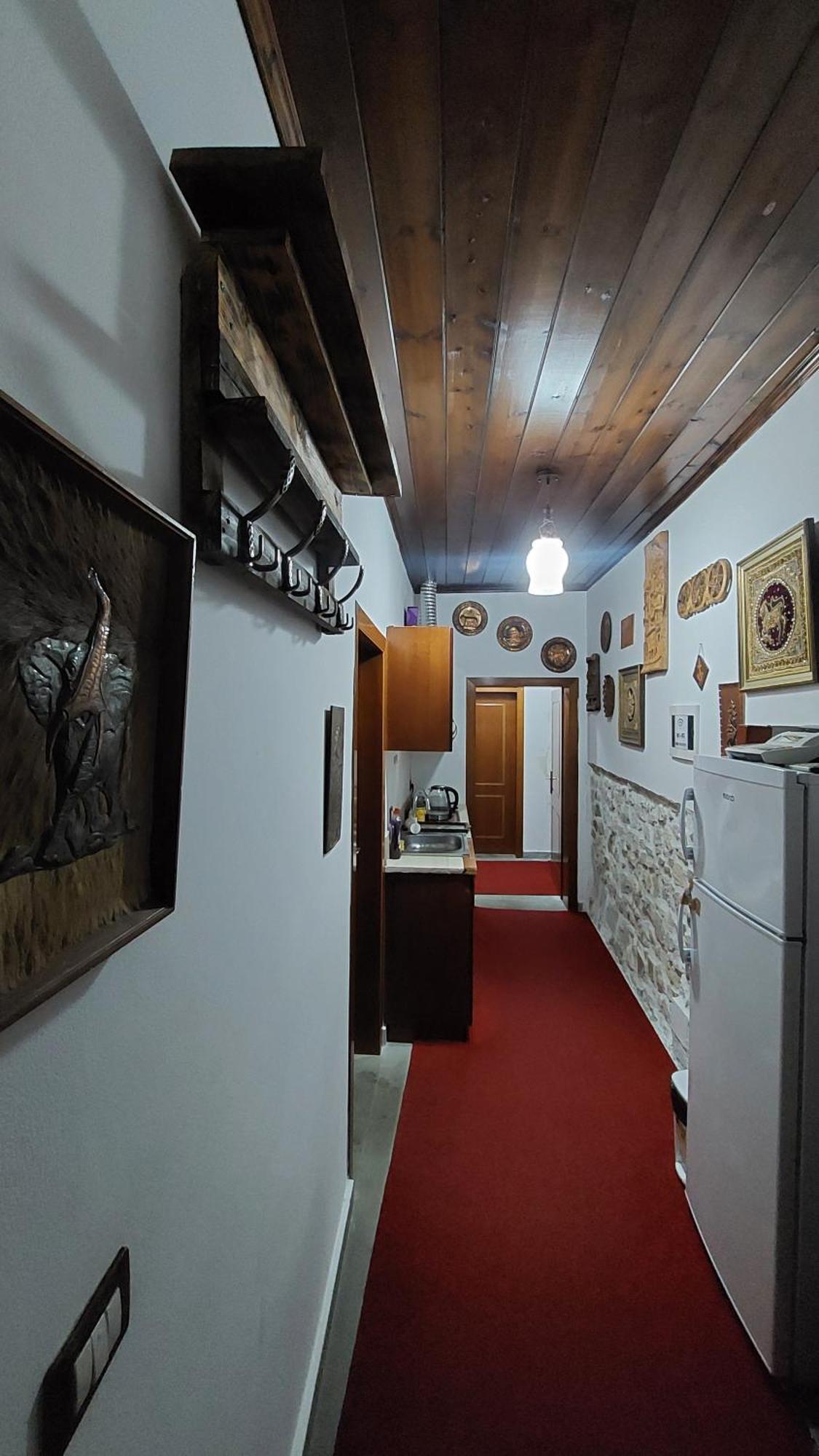 Old Town Hava Baci Hotel Berat Bagian luar foto